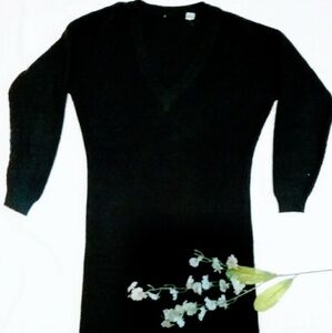 Women's beautiful long v-neck sweater dress